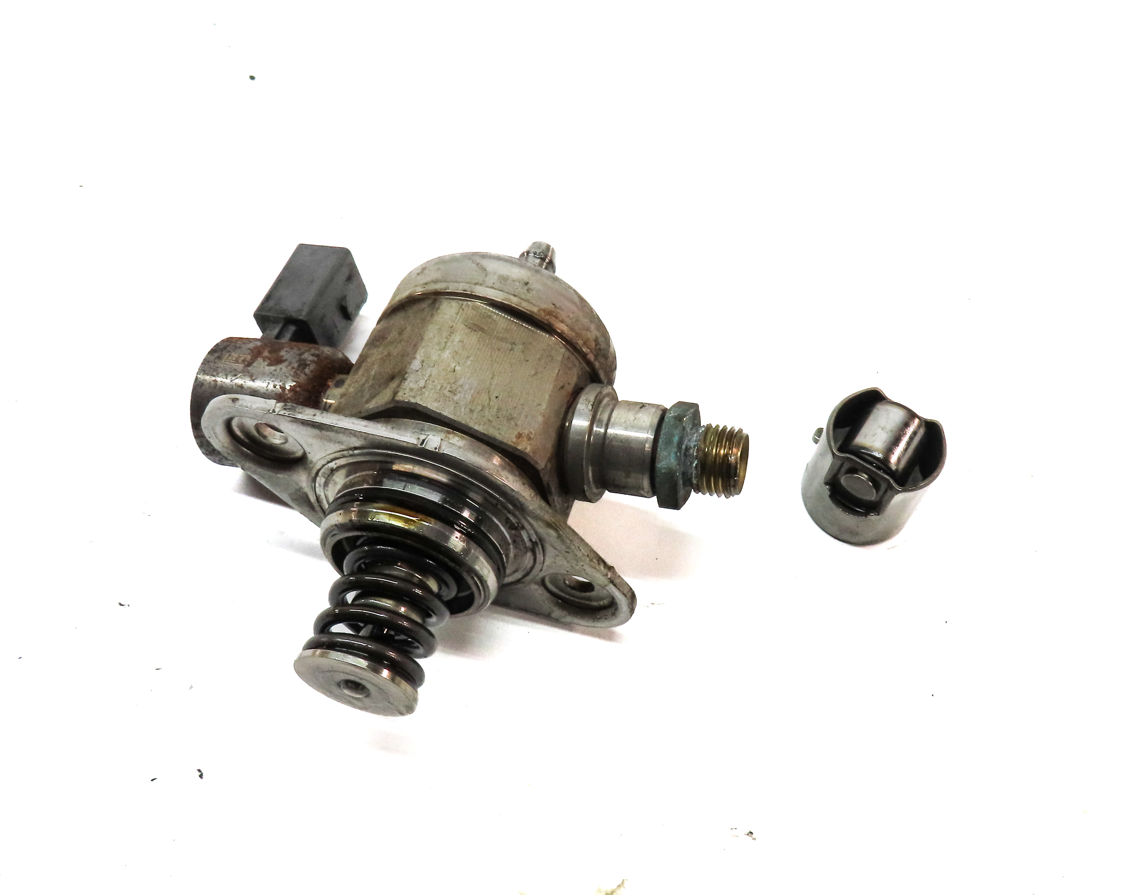 08-18 VW BEETLE JETTA PASSAT AUDI A3 (8U) 2.0L CBFA CCTA HIGH PRESSURE FUEL PUMP — exact item pictured